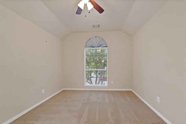 Building Photo - 18638 Tall Oak Dr