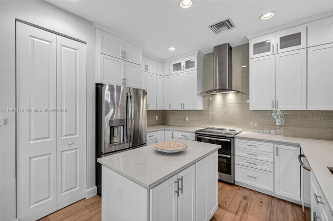Building Photo - 608 SW 15th St