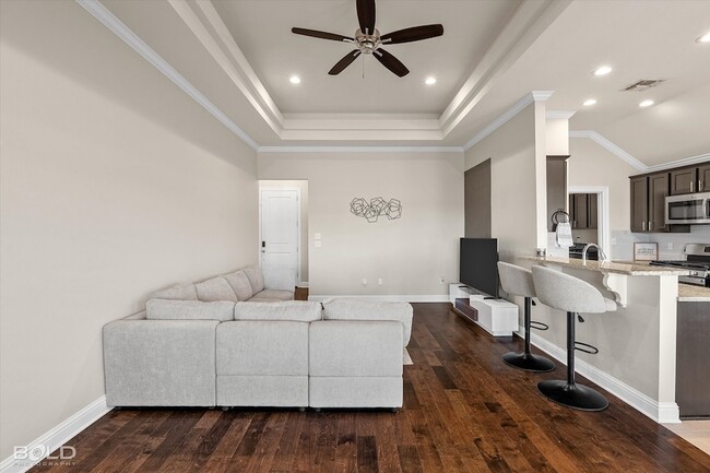 Building Photo - 4008 False River Dr