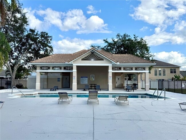 Building Photo - 13415 Fairway Glen Dr