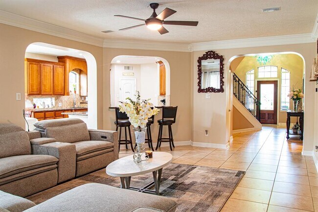 Building Photo - 9006 Stones Throw Ln