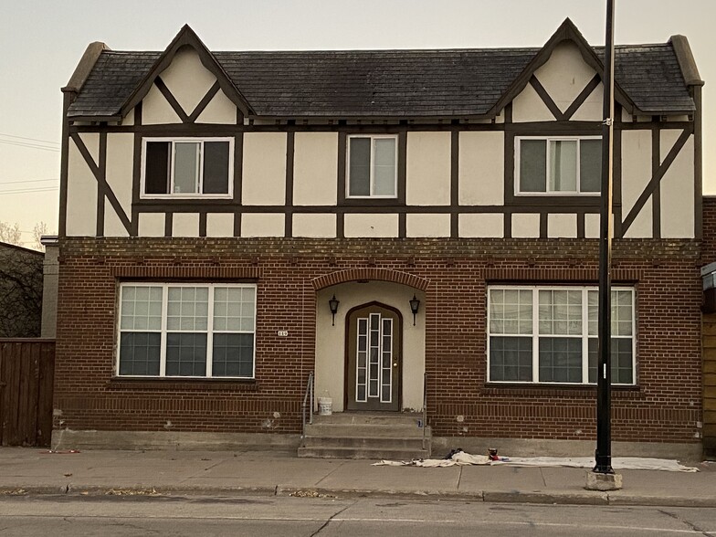 Main St Apartments - 119 W Main St