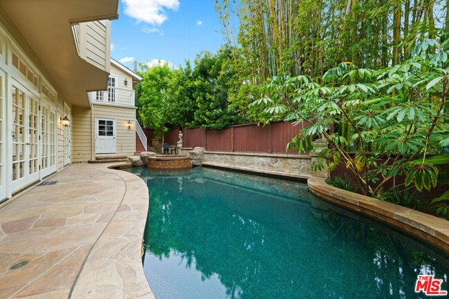 Building Photo - 515 S Westgate Ave