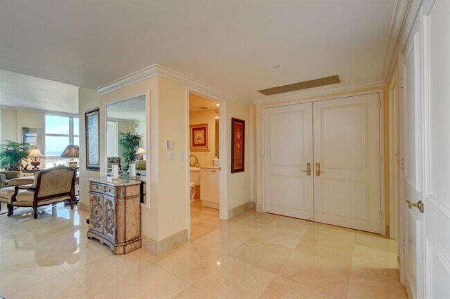 Building Photo - 3740 S Ocean Blvd