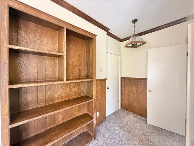Building Photo - Charming Downtown Living in Tyler! 1 Bedroom 1 Bath! Available Now!