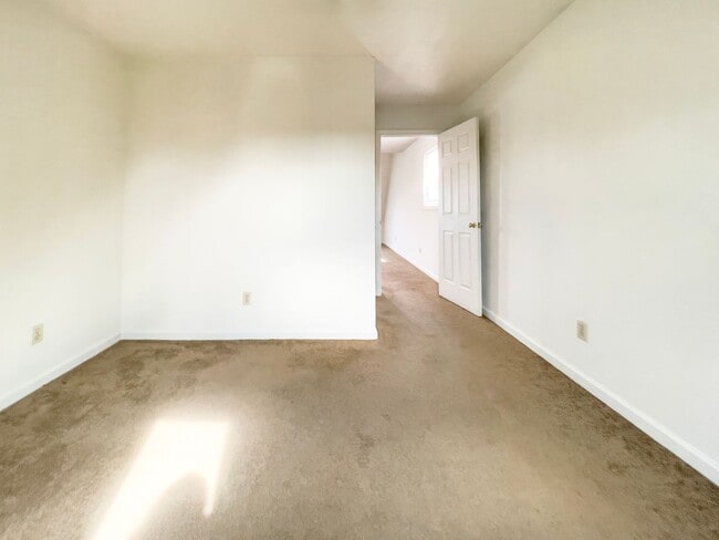 Building Photo - Yorktown School District