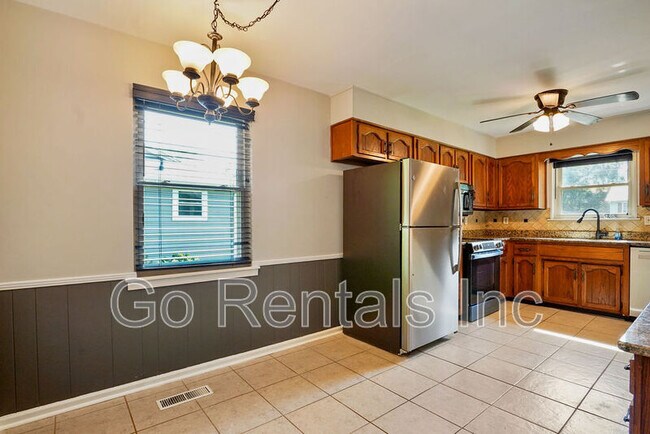 Building Photo - 122 Old Spanish Trail