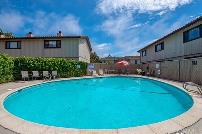 Building Photo - Condo in Grover Heights!  Great Location
