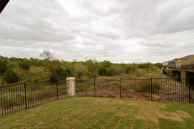 Building Photo - Newly Built 3 Bedroom, 2.5 Bath House in Round Rock's University Park Villas