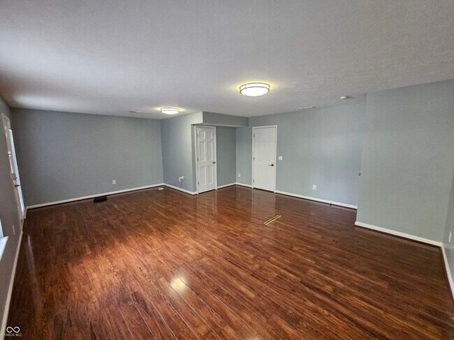 Building Photo - 9062 Sparta Dr
