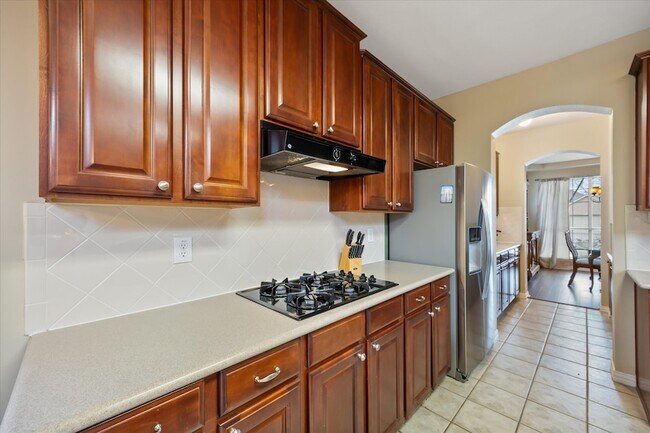 Building Photo - 619 Loch View Ct