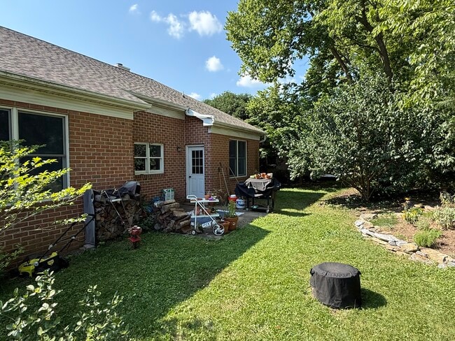 Building Photo - 58 Bon Aire Dr