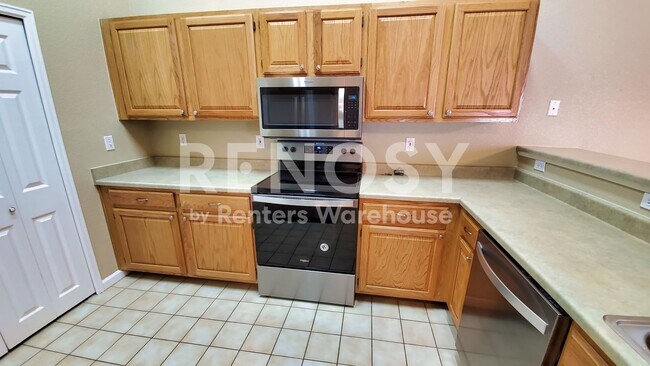 Building Photo - 12118 W Dorado Pl