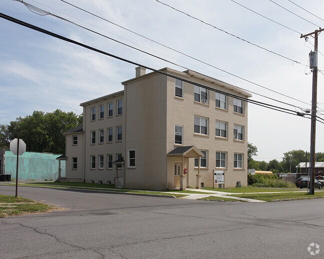 213 W State St 213 W State St Johnstown NY 12095 Apartment Finder