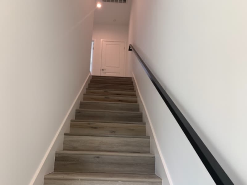 Building Photo - 4825-4825 Riverton Ave