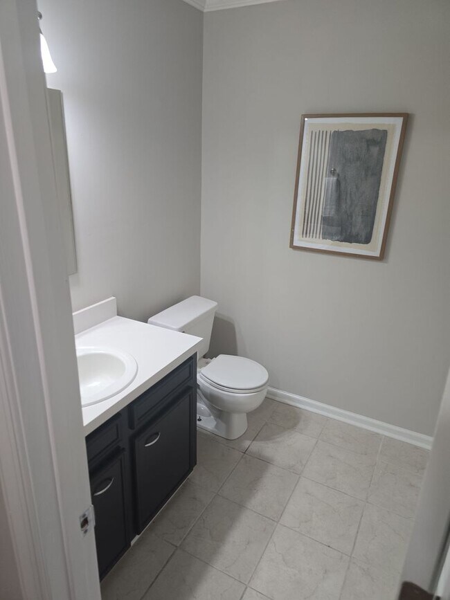 Building Photo - 3 Bed 2.5 bath house Double Branch Creek S...