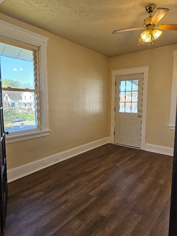 Building Photo - 5257 Rolston Ave