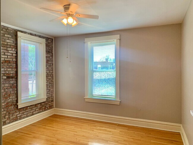 Building Photo - 3524 Juniata St