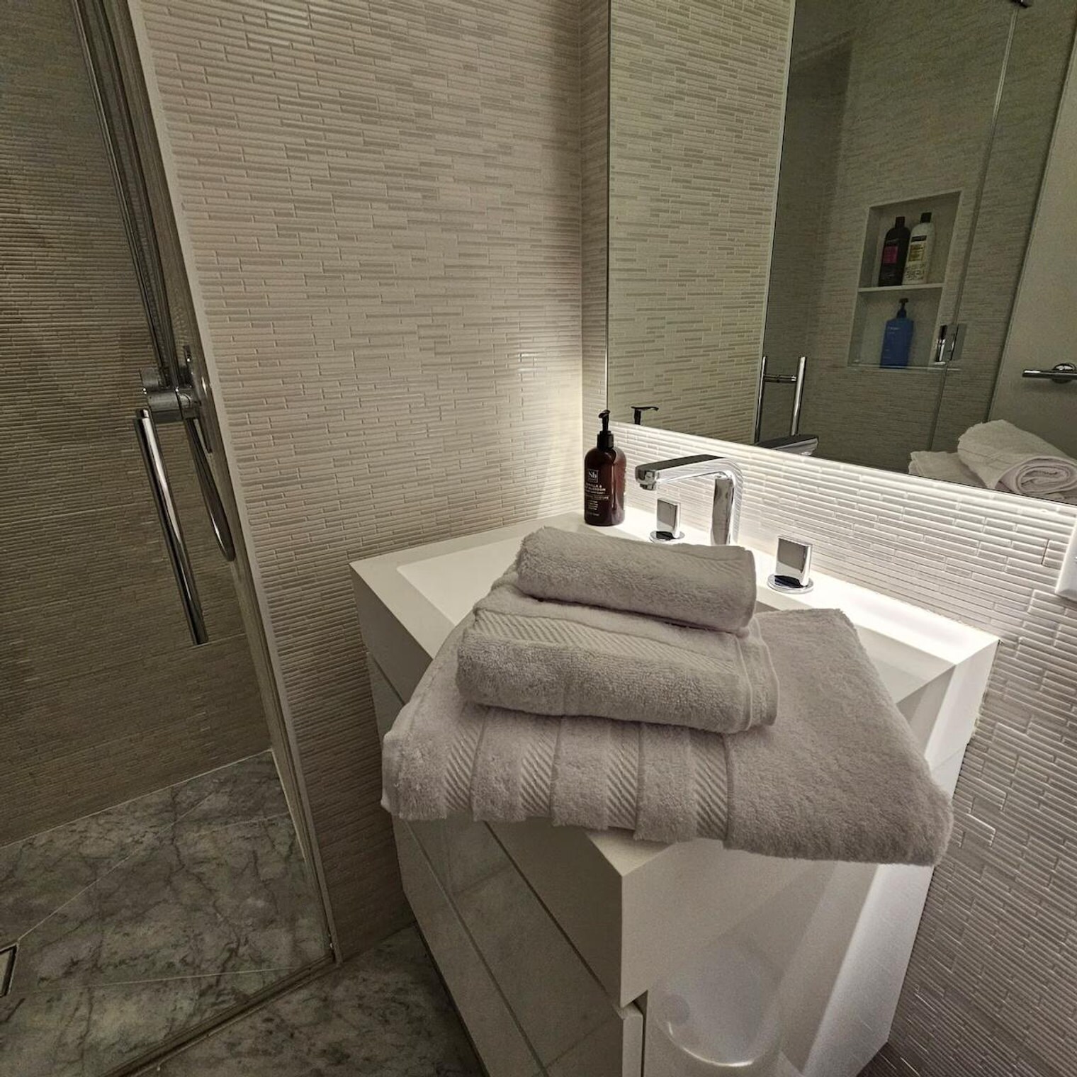 Building Photo - 1626 Broadway