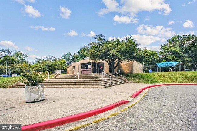 Building Photo - 4930 Bradley Blvd