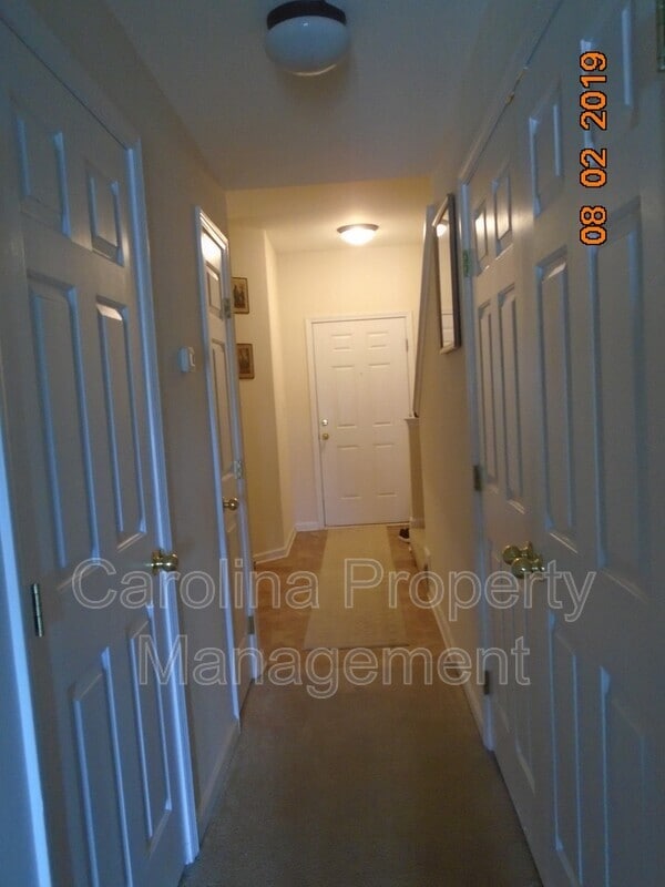 Building Photo - 4955 Sunburst Ln