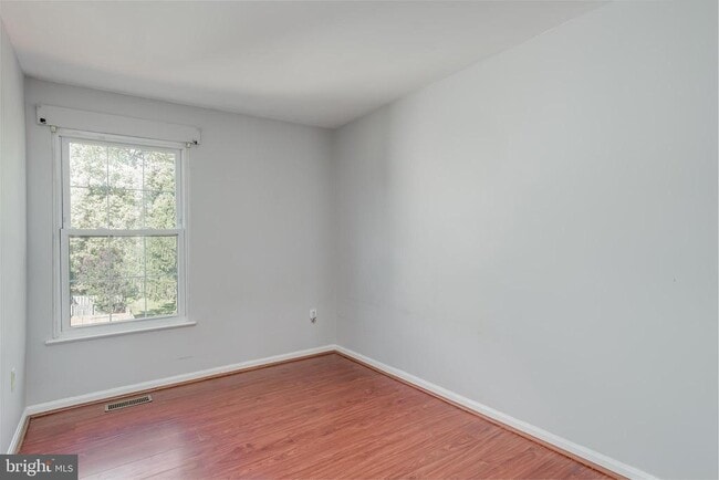 Building Photo - 1847 Dulaney Ct