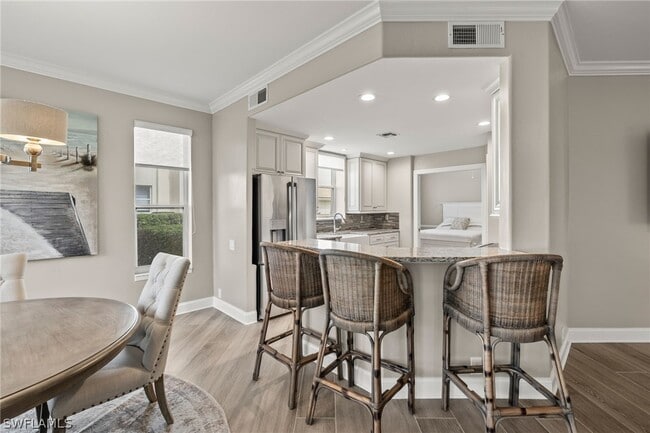 Building Photo - 9201 Bayberry Bend