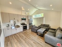 Building Photo - 3333 Thelma St