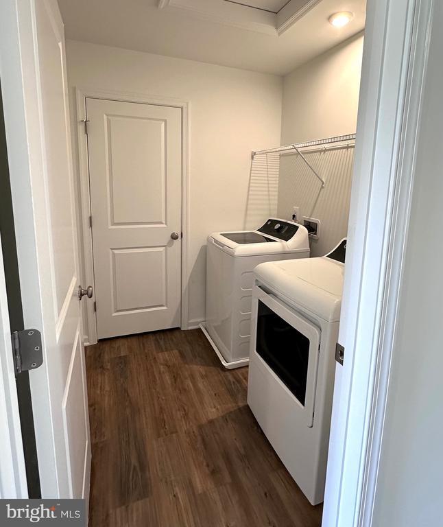 Building Photo - 151 Capulet Ct