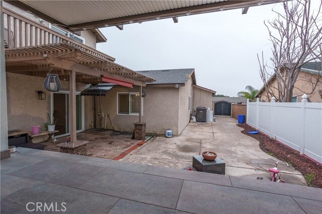 Building Photo - 5052 Taft St