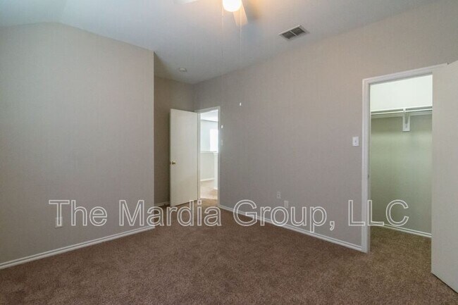 Building Photo - 8512 Prairie Wind Trail