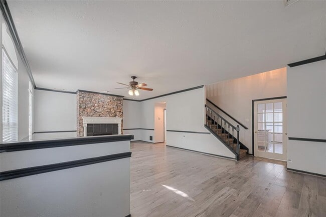 Building Photo - 1439 El Camino Village Dr