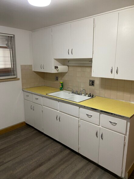 Building Photo - 2024 W Hamilton Pl