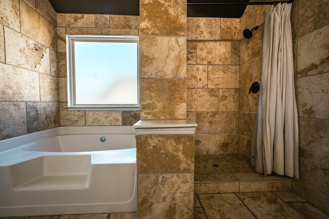 Building Photo - 7445 Absinth Dr