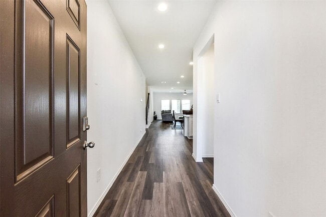 Building Photo - 4985 Blue Beetle Rdg Dr