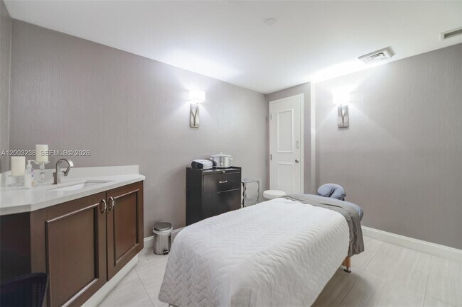 Building Photo - 3201 NE 183rd St