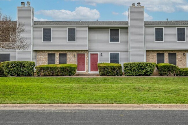 Building Photo - 1904 Goodrich Ave