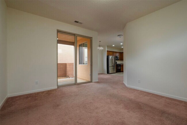 Building Photo - 10 Avenida Vista Esquisita