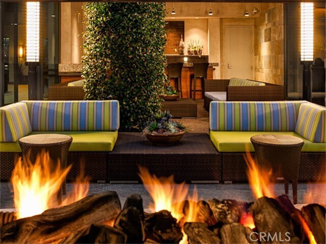 Building Photo - 3614 Rivington