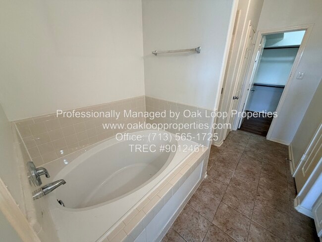Building Photo - 14930 Berncrest Ln