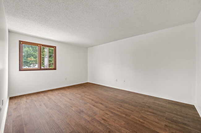 Building Photo - 103 Harvest Ln