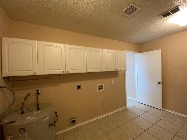 Building Photo - 313 Willow Oak Dr