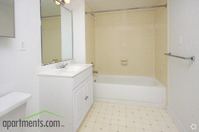 Bathroom - Stonewood Apartments