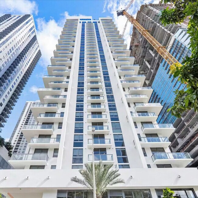 Building Photo - 11 NE 6th St