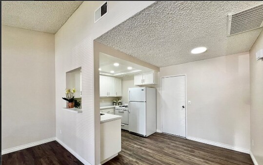 Building Photo - 2350 Osbun Rd