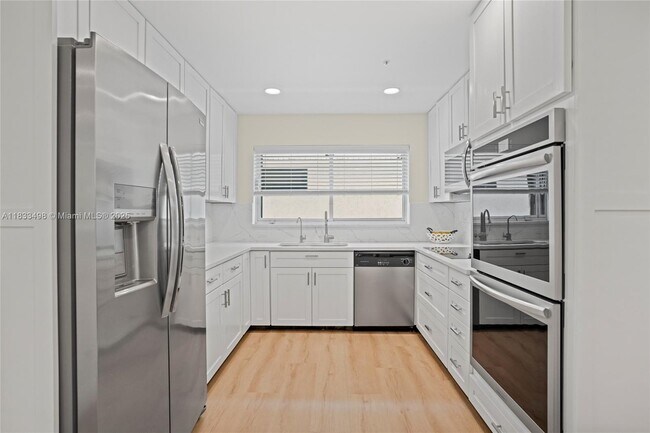 Building Photo - 3650 N 36th Ave