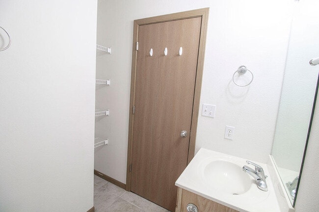 Building Photo - 2119 N Ballenger Ln