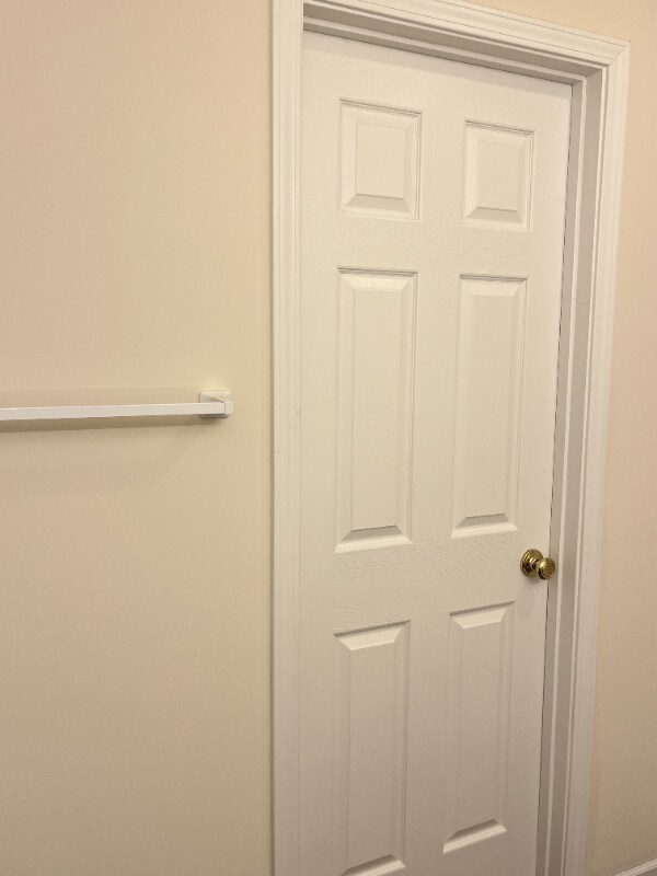 Building Photo - 1208 E Jeffery Dr