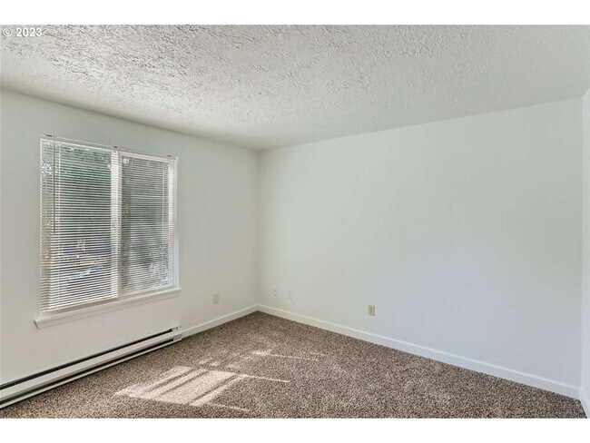 Building Photo - 3adlj01