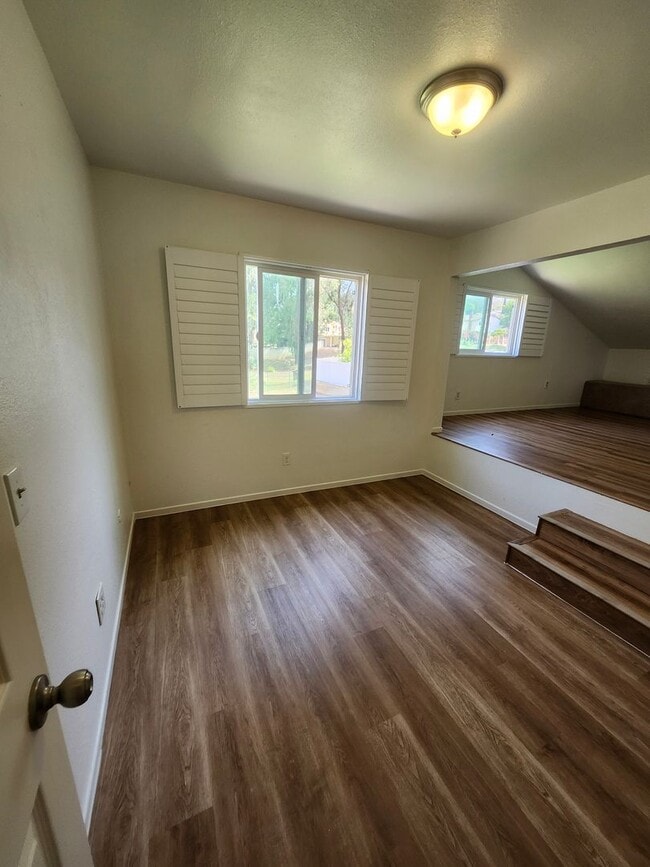 Building Photo - Big backyard with lots of upgrades